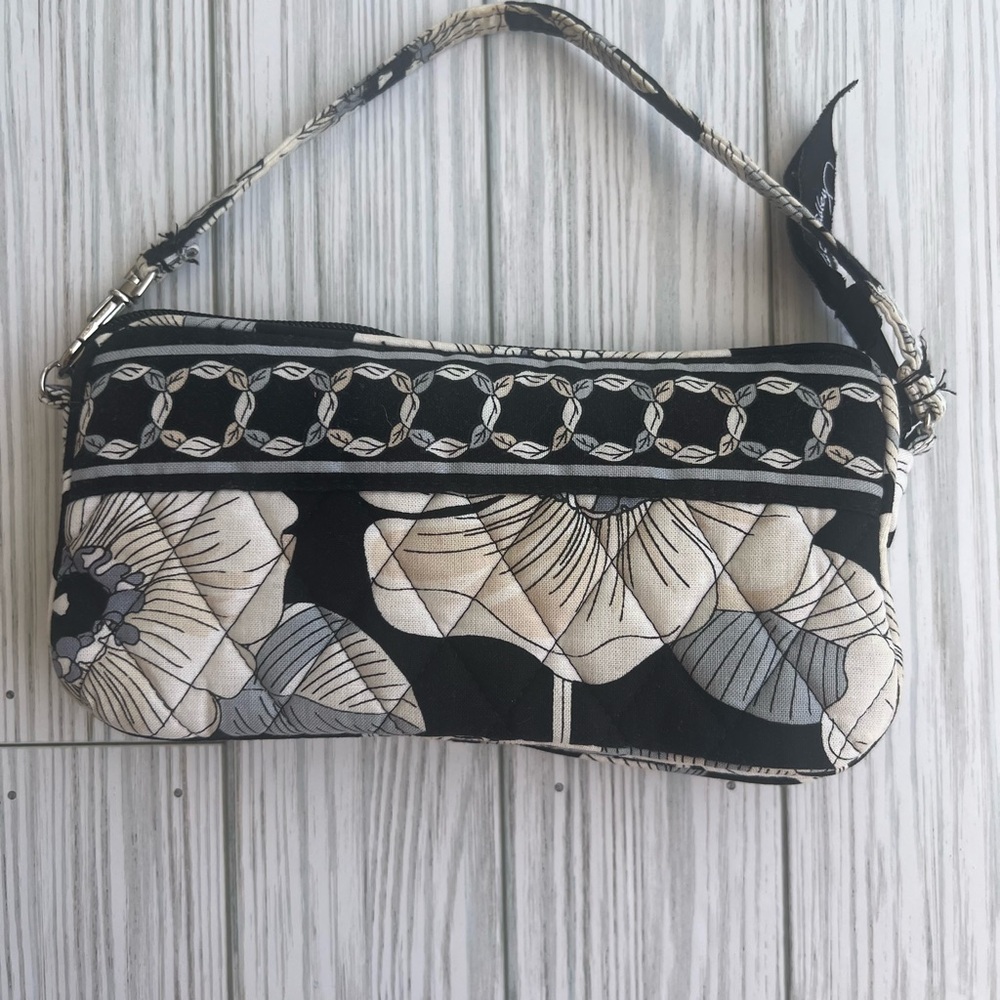 Vera Bradley Camellia retired pattern Floral Black and Cream Women's Bag